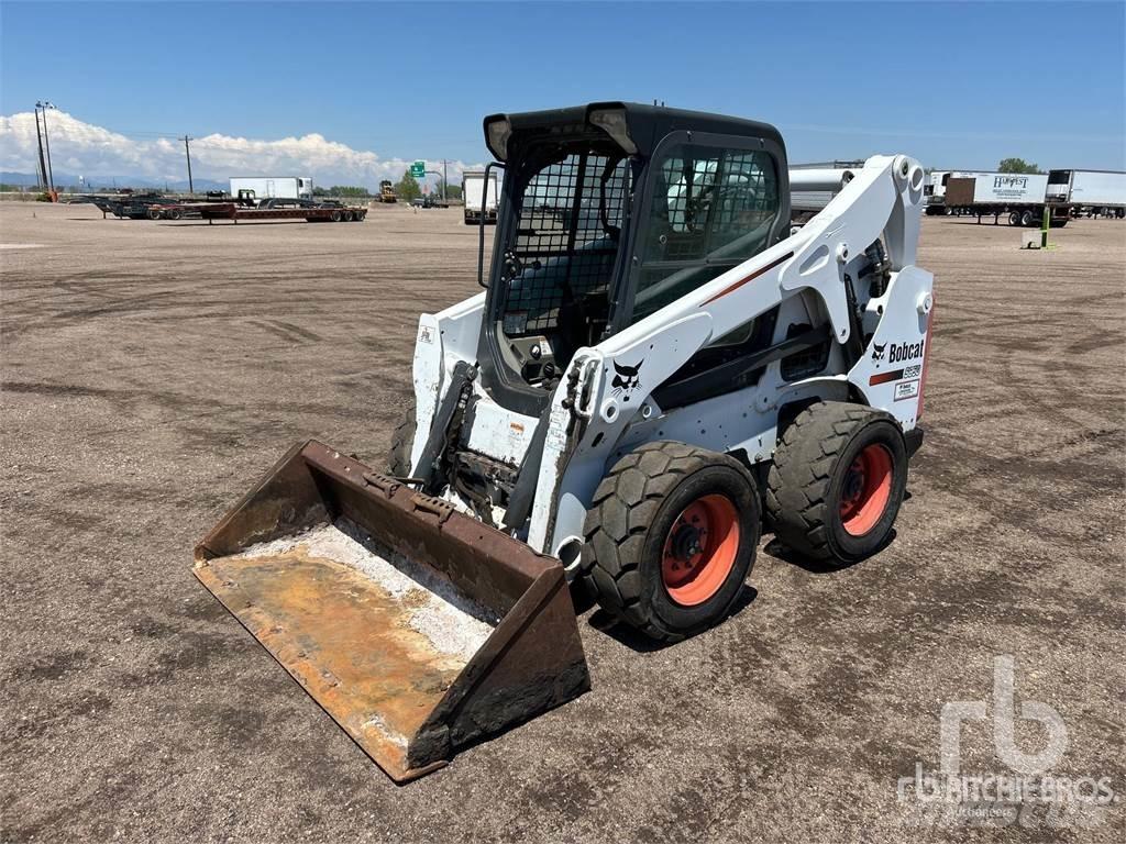 Bobcat S650 滑移轉向裝載機