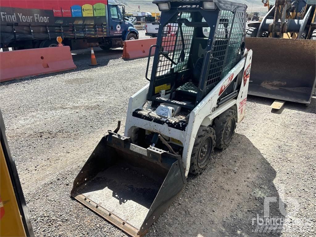 Bobcat S70 滑移轉向裝載機