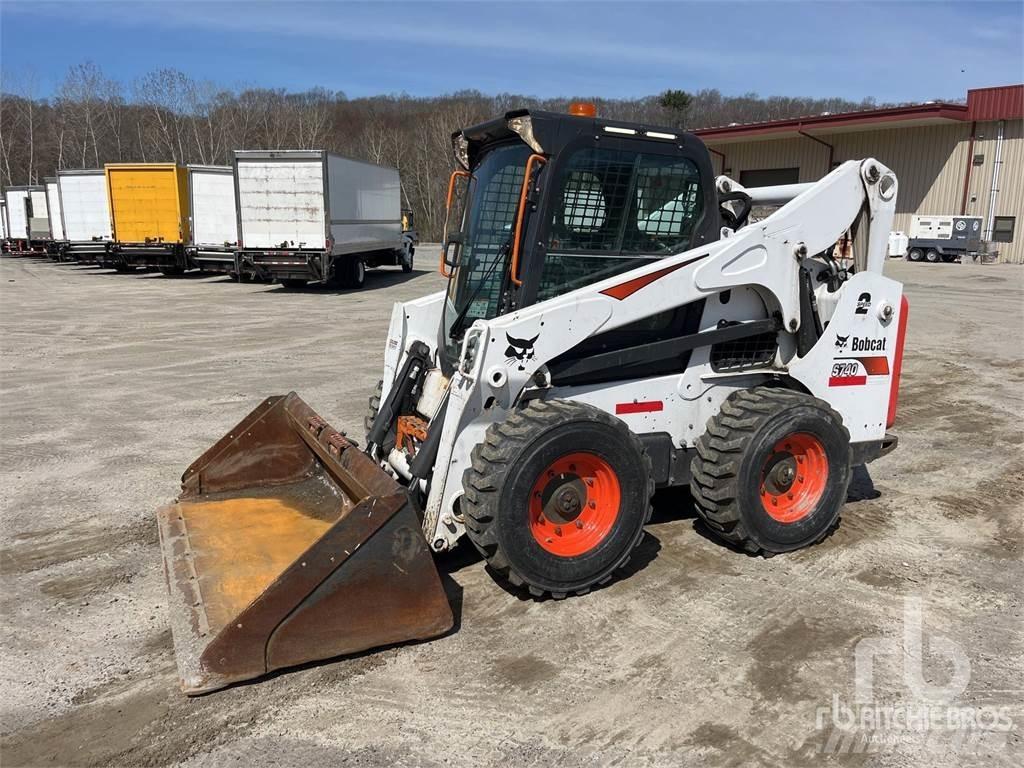 Bobcat S740 滑移轉向裝載機