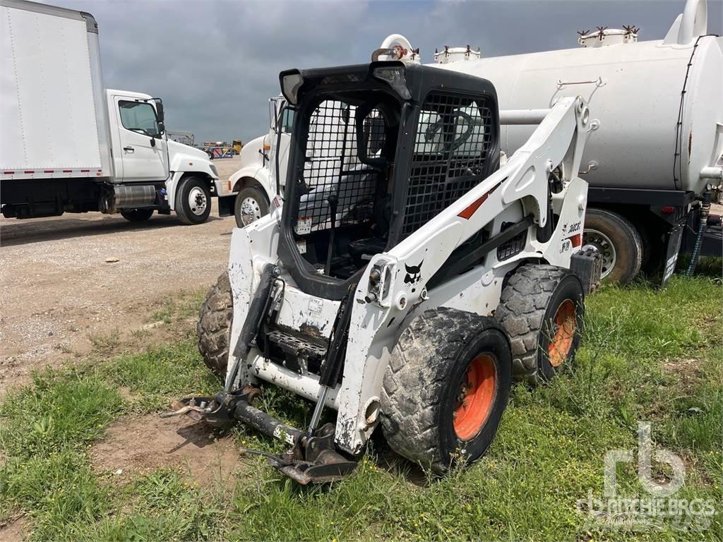 Bobcat S740 滑移轉向裝載機