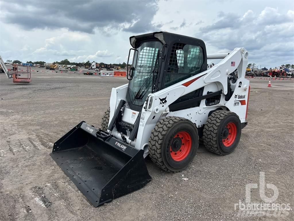Bobcat S770 滑移轉向裝載機