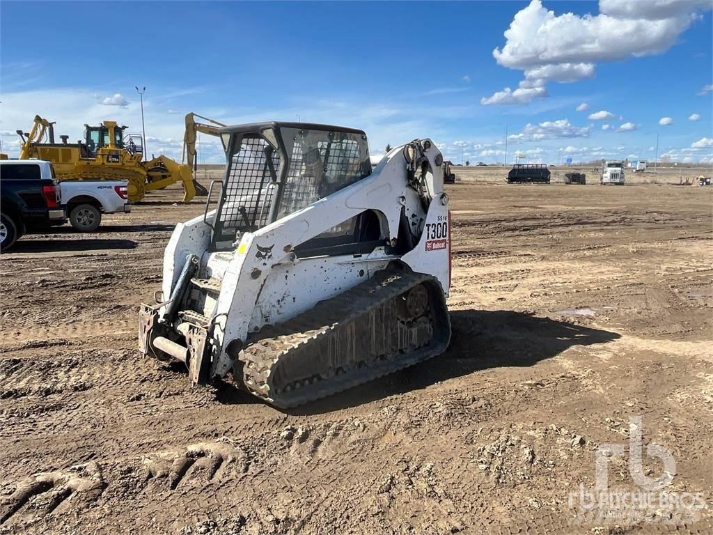 Bobcat T300 滑移轉向裝載機