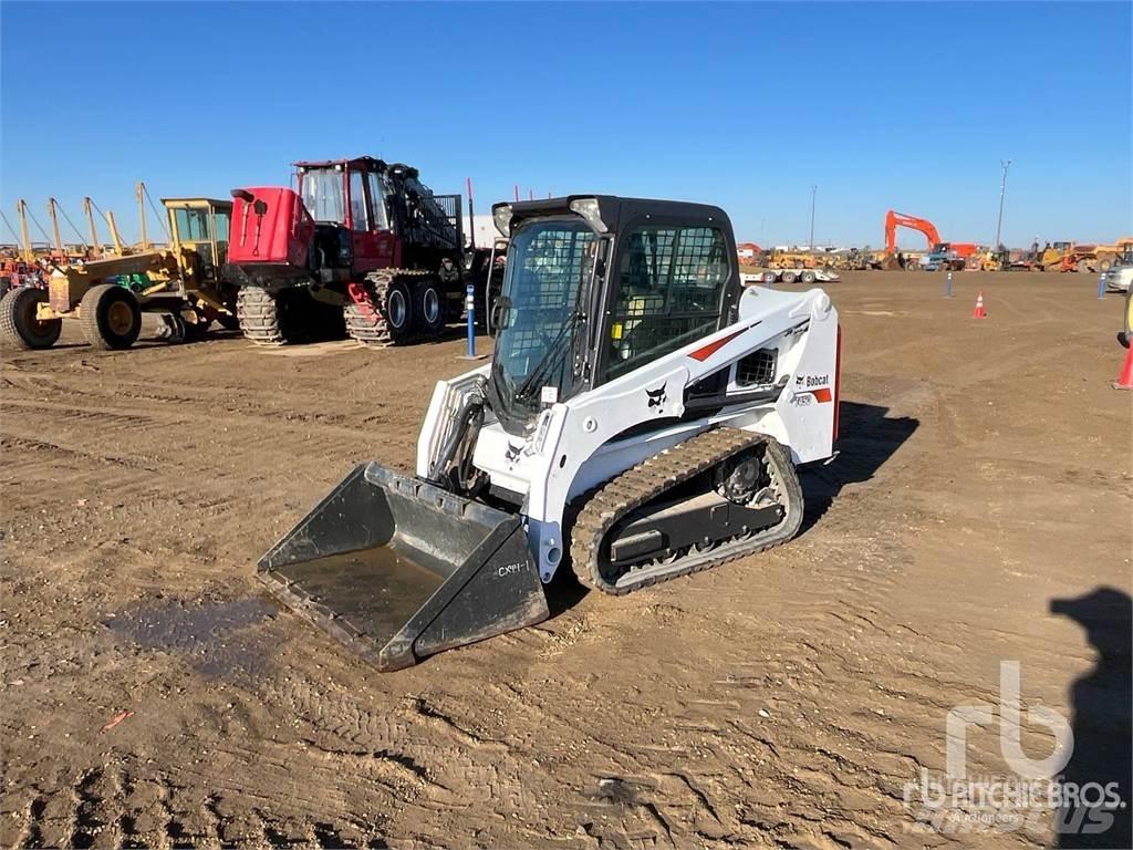Bobcat T450 滑移轉向裝載機