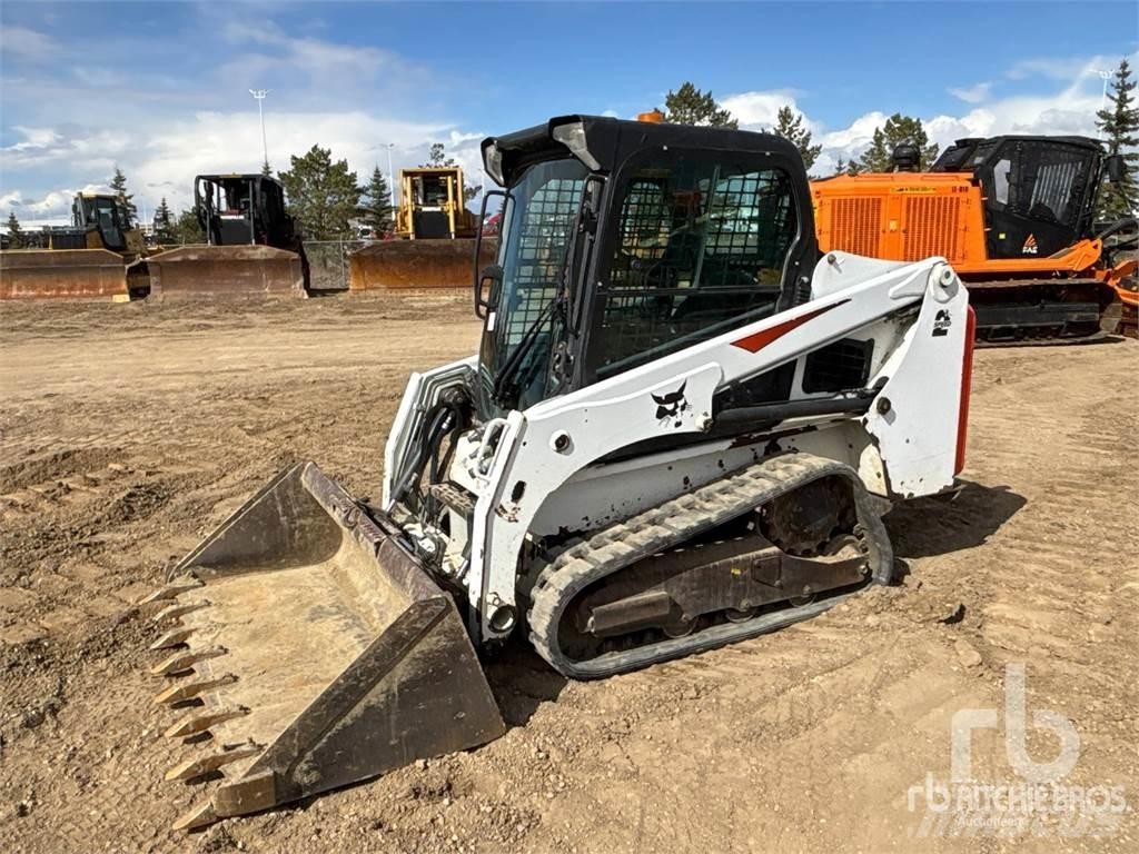 Bobcat T450 滑移轉向裝載機