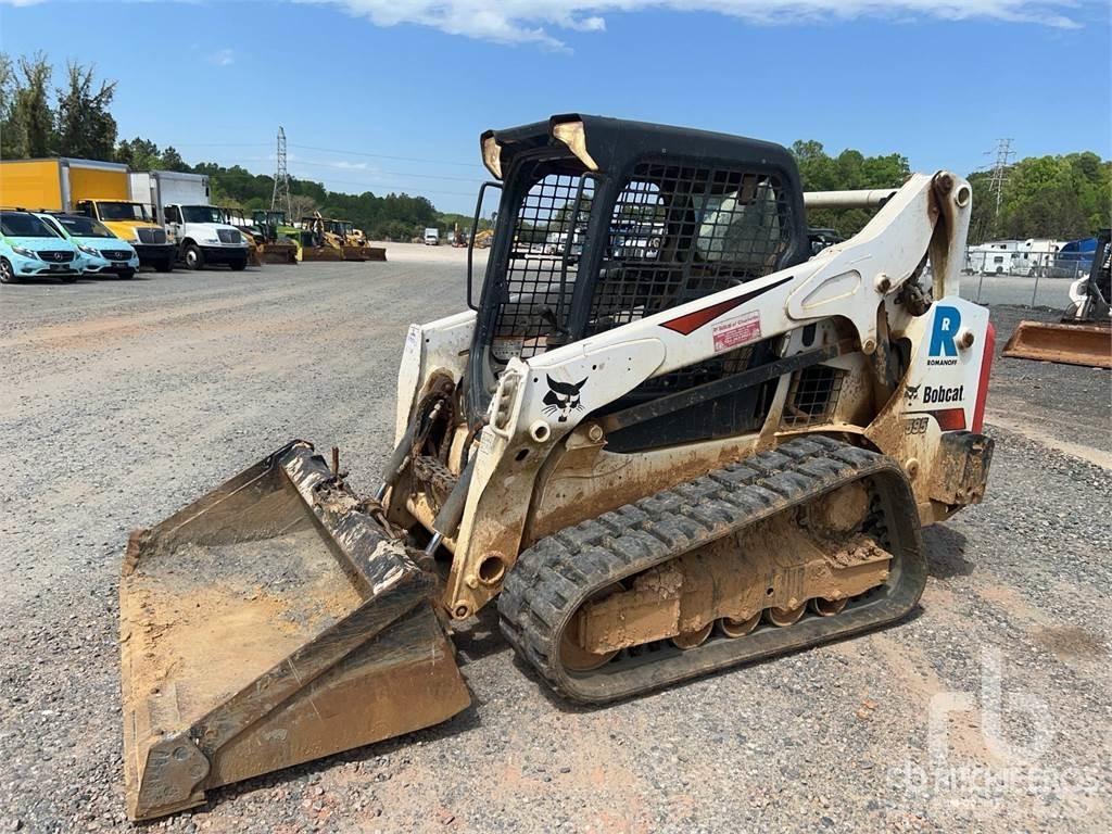 Bobcat T595 滑移轉向裝載機