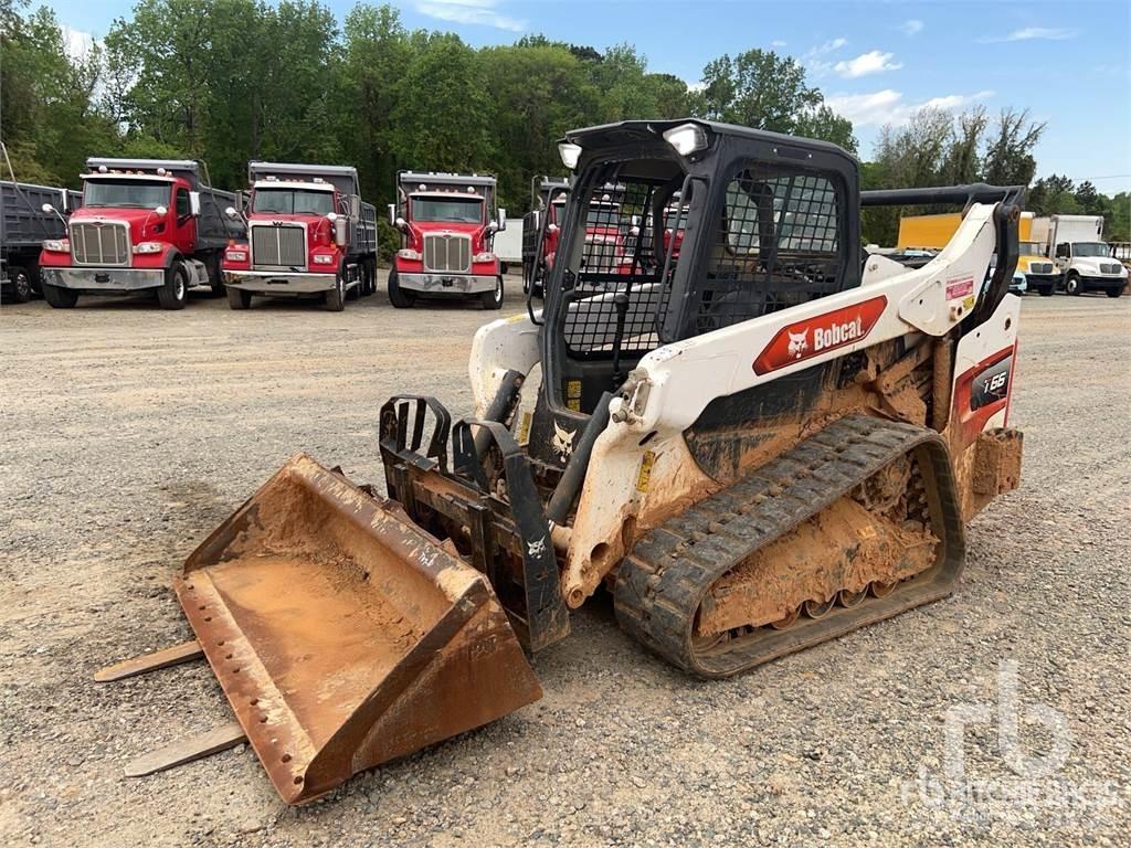 Bobcat T66 滑移轉向裝載機