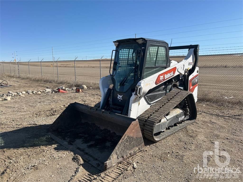 Bobcat T76 滑移轉向裝載機