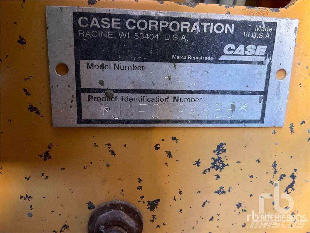CASE 1845C 滑移轉向裝載機