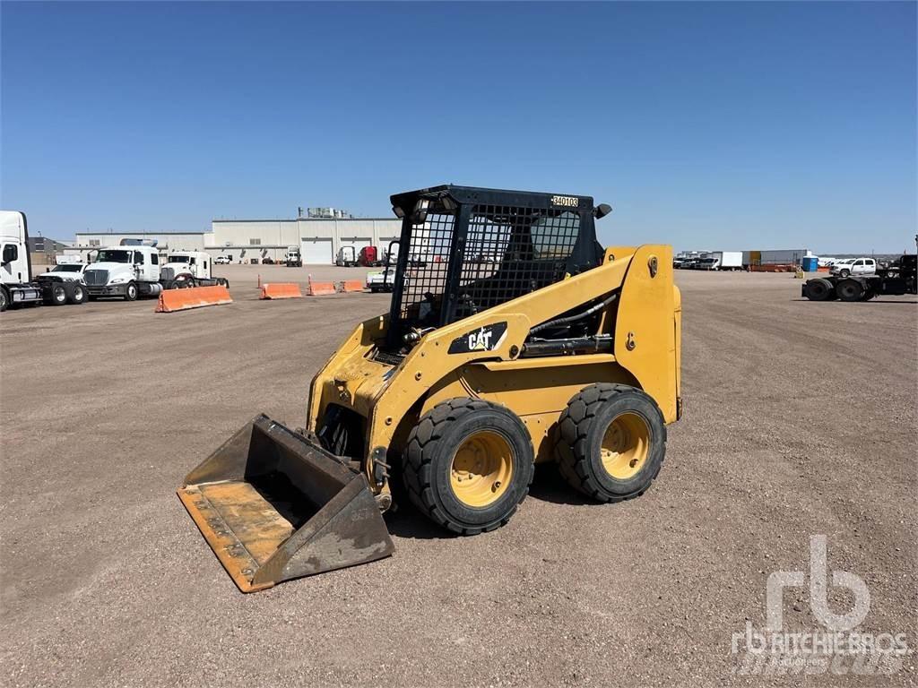 CAT 236B3 滑移轉向裝載機