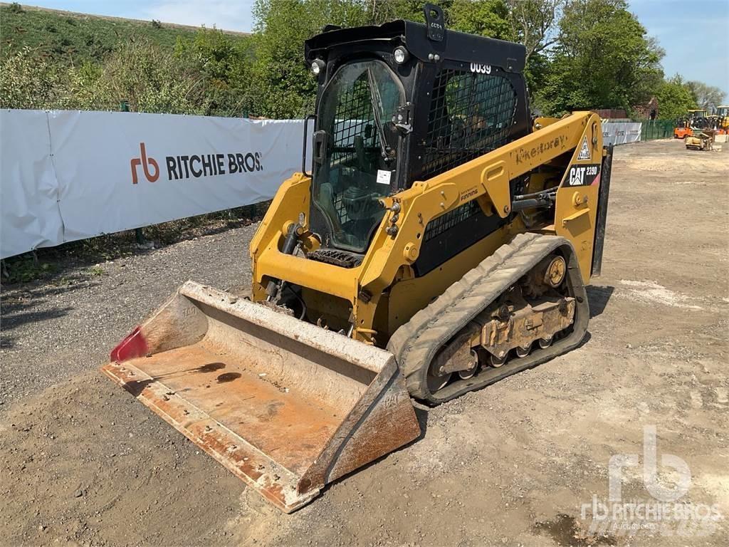 CAT 239D 滑移轉向裝載機