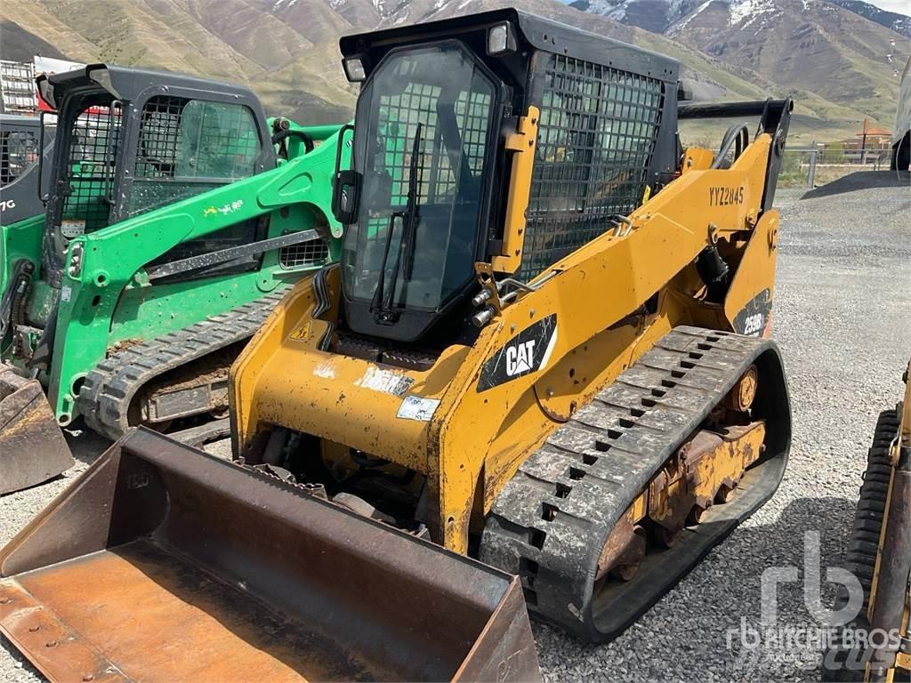 CAT 259B3 滑移轉向裝載機