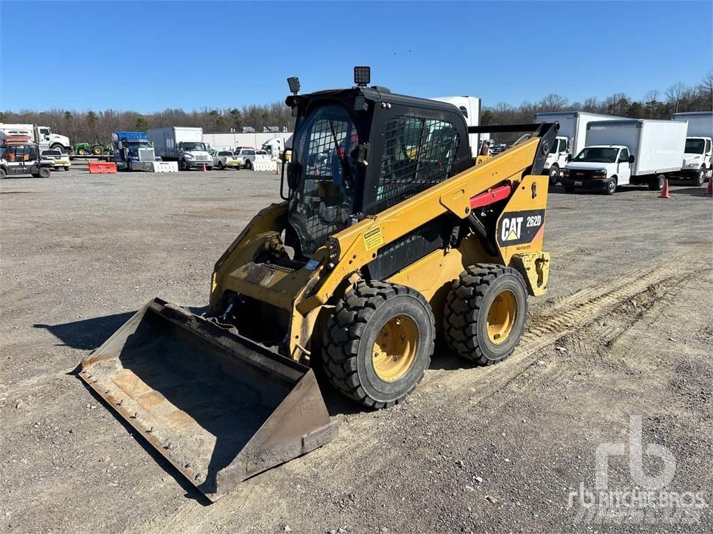 CAT 262D 滑移轉向裝載機