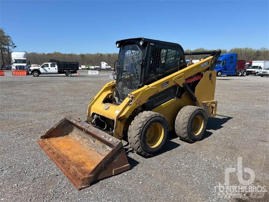 CAT 262D3 滑移轉向裝載機