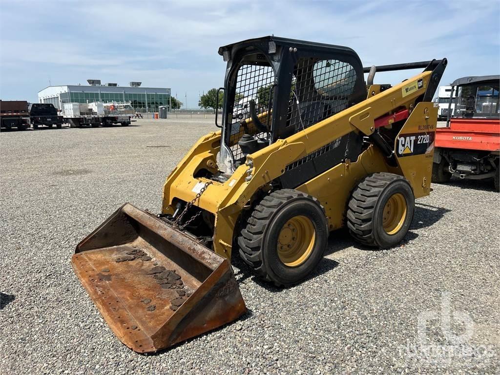 CAT 272D2 滑移轉向裝載機