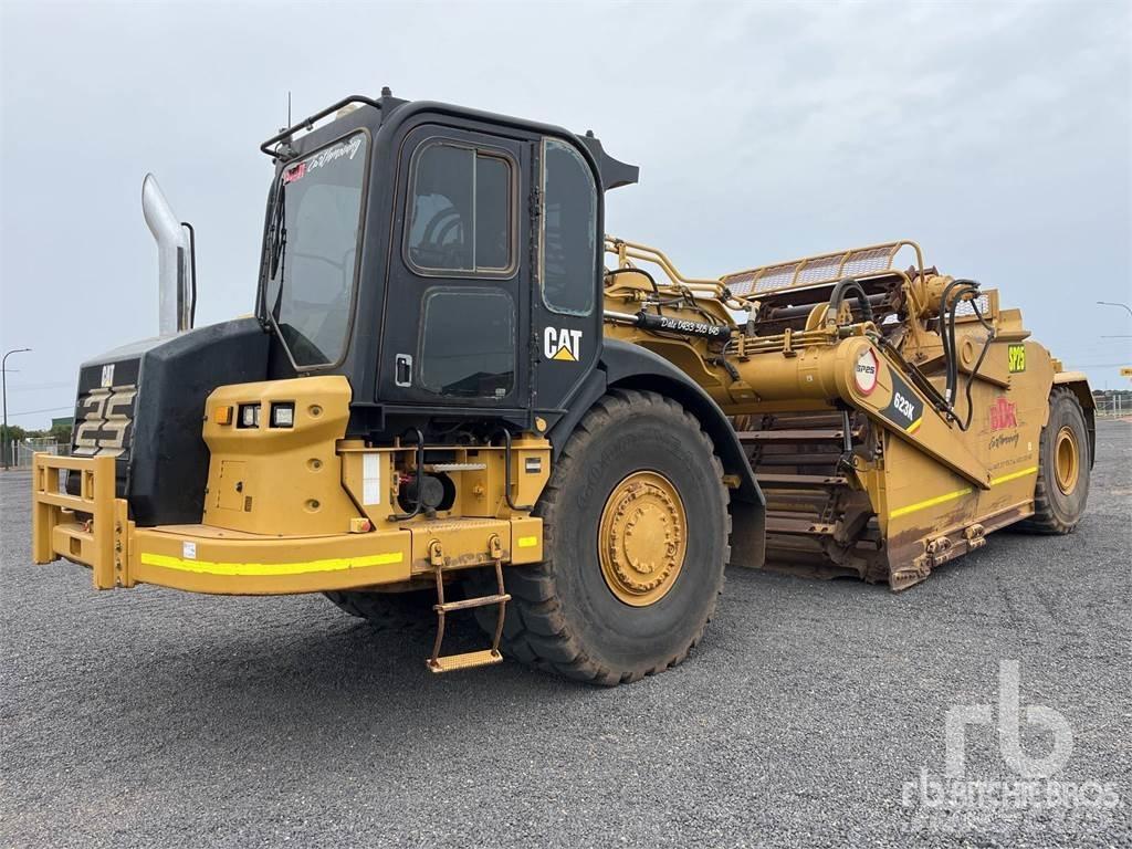 CAT 623K 刮土機