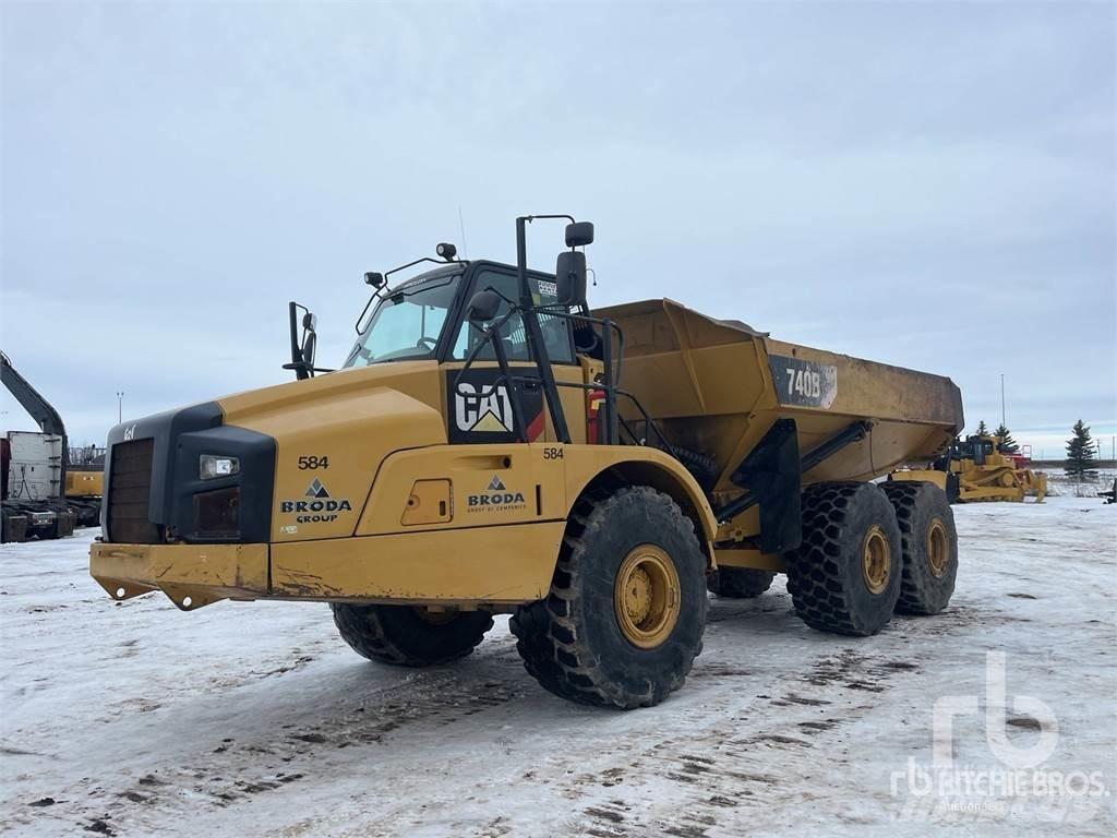 CAT 740B 鉸接式起吊車