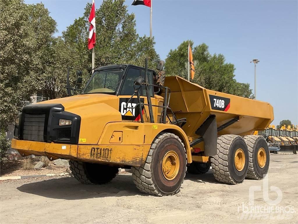 CAT 740B 鉸接式起吊車