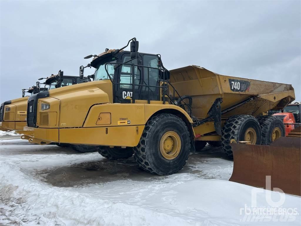 CAT 740GC 鉸接式起吊車