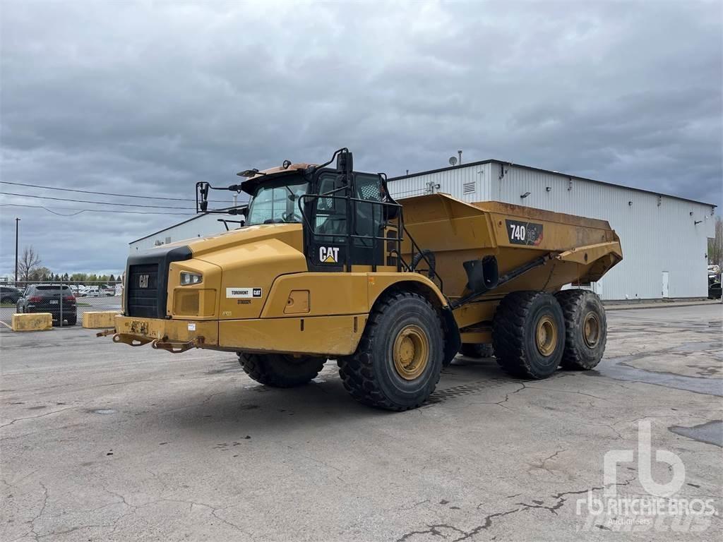 CAT 740GC 鉸接式起吊車