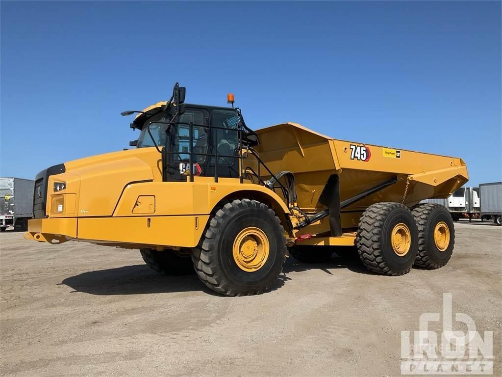 CAT 745 鉸接式起吊車