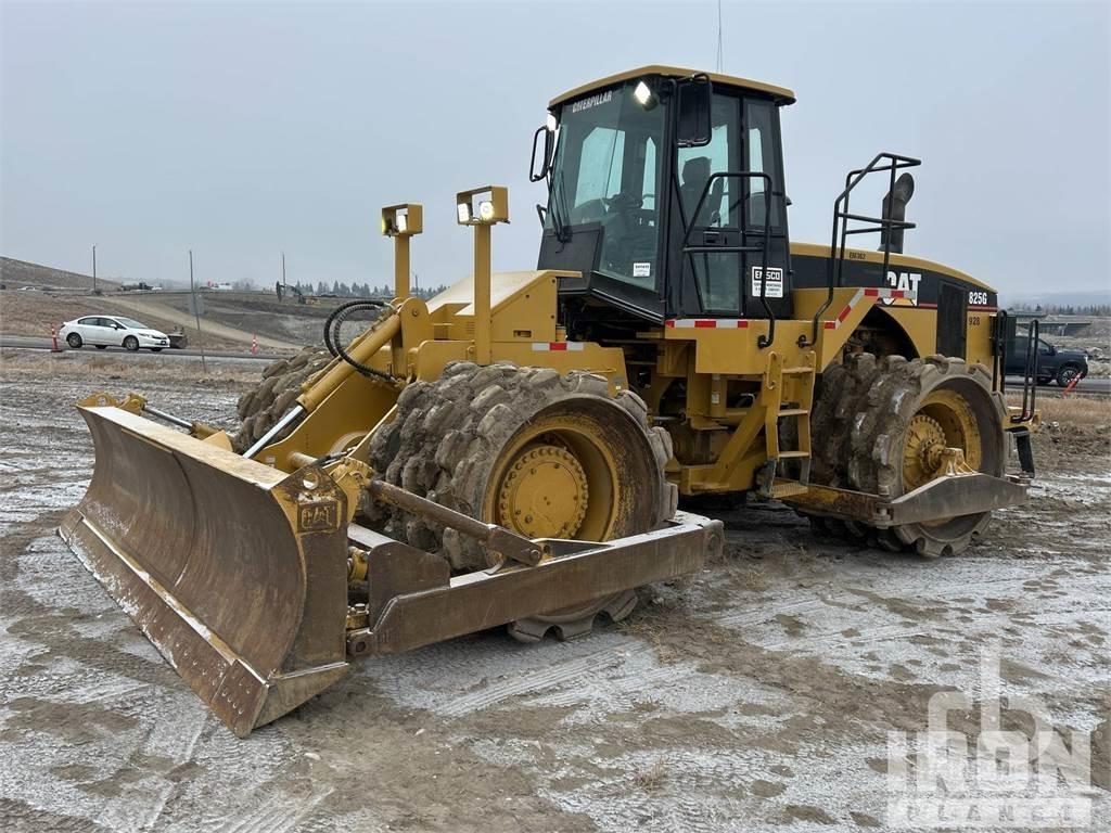CAT 825G 廢棄物壓實機