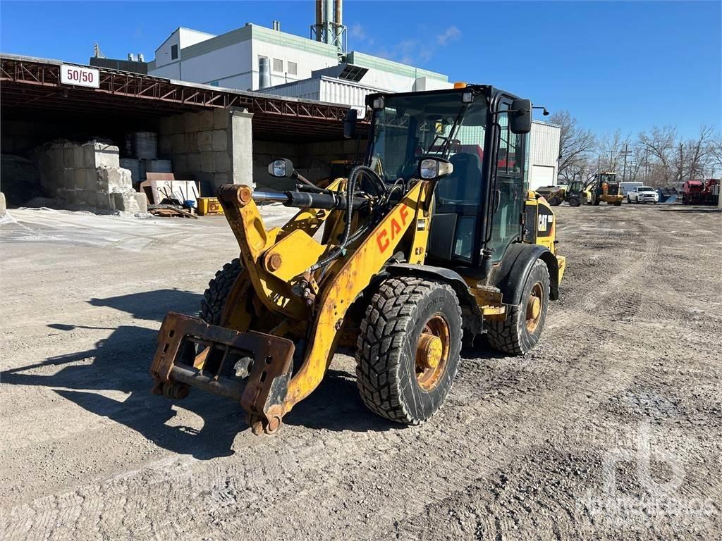 CAT 906M 輪胎式裝載機