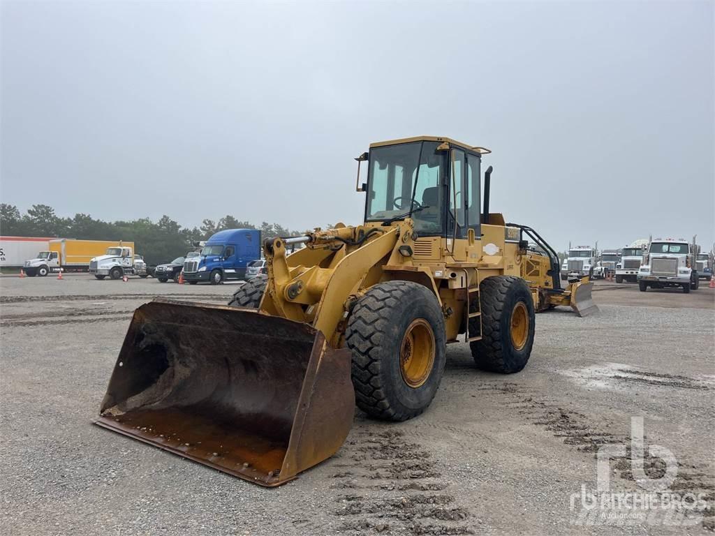 CAT 928F 輪胎式裝載機