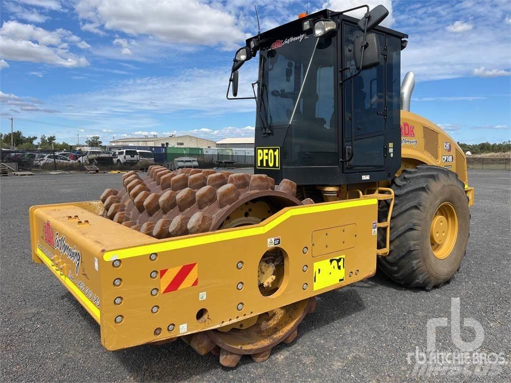 CAT CP74B 廢棄物壓實機