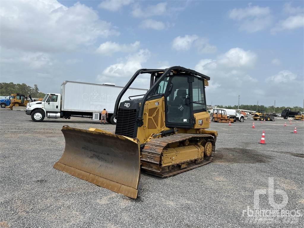 CAT D3 履帶推土機