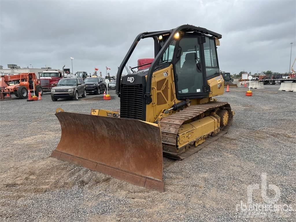 CAT D3 履帶推土機