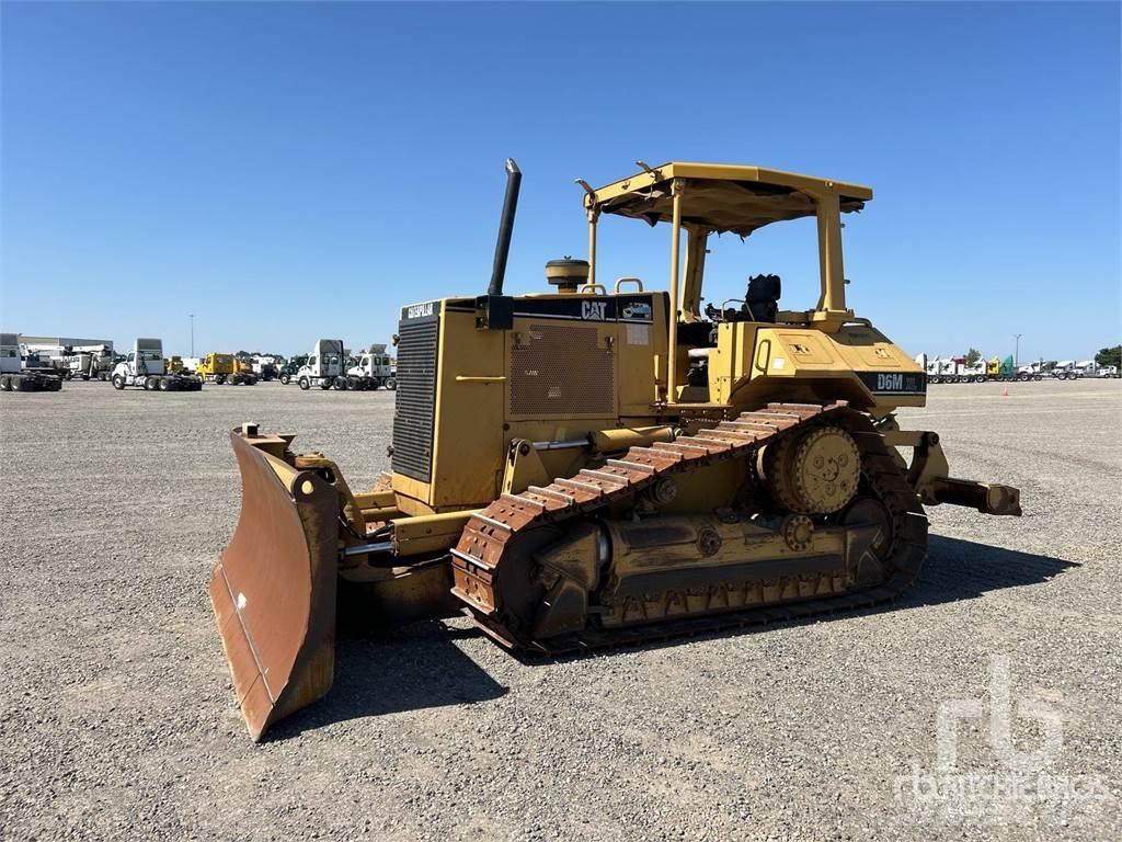 CAT D6M XL 履帶推土機