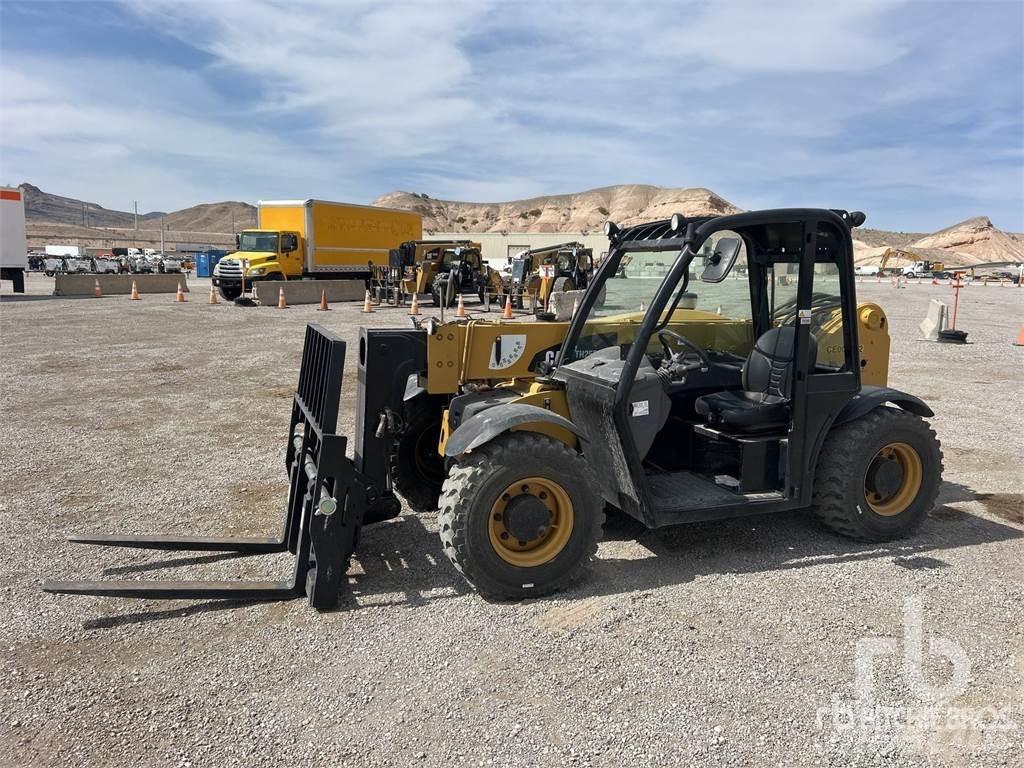 CAT TH255C 伸縮臂操作車