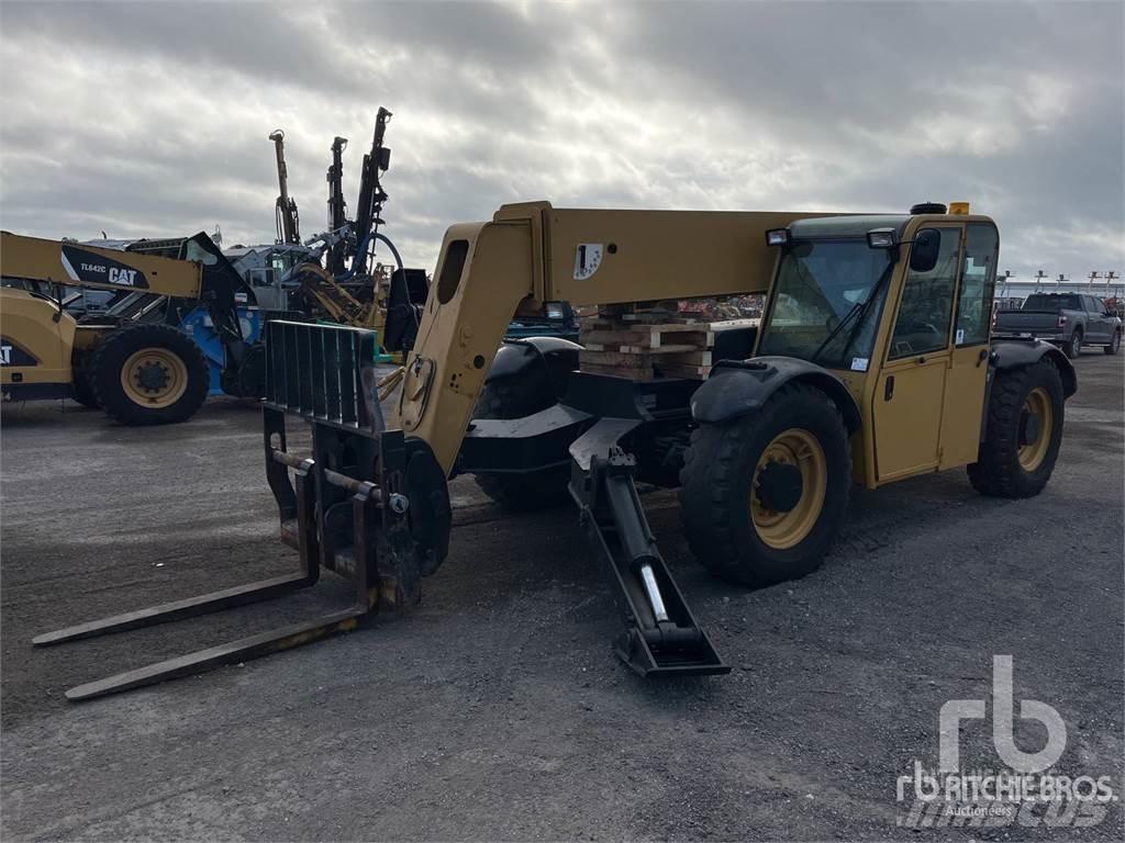 CAT TL943 伸縮臂操作車