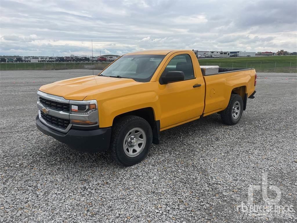 Chevrolet 1500 皮卡.傳統半斗卡車/側卸板