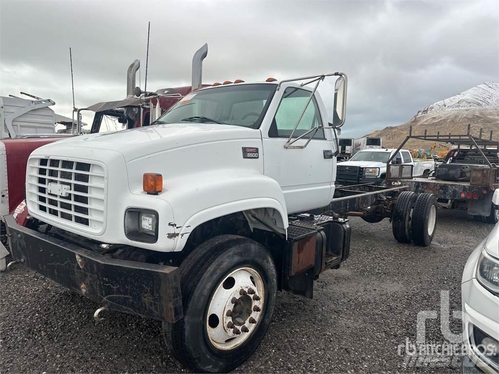 Chevrolet C6500 商用底盤車