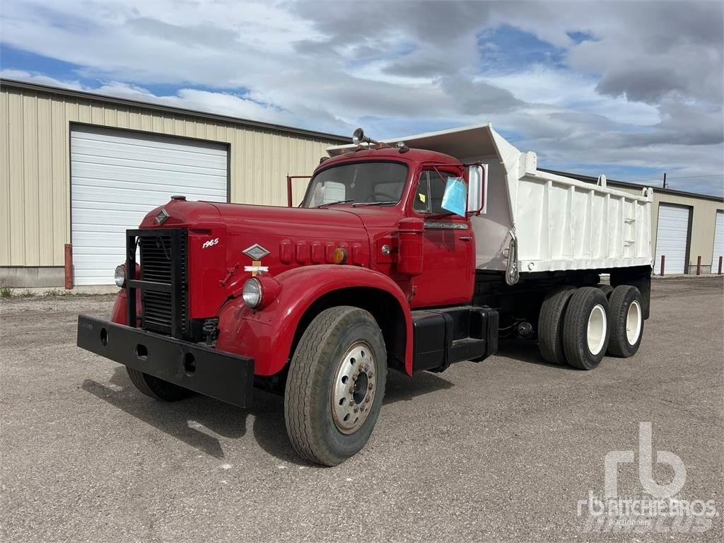 Diamond 1965 傾卸式卡車