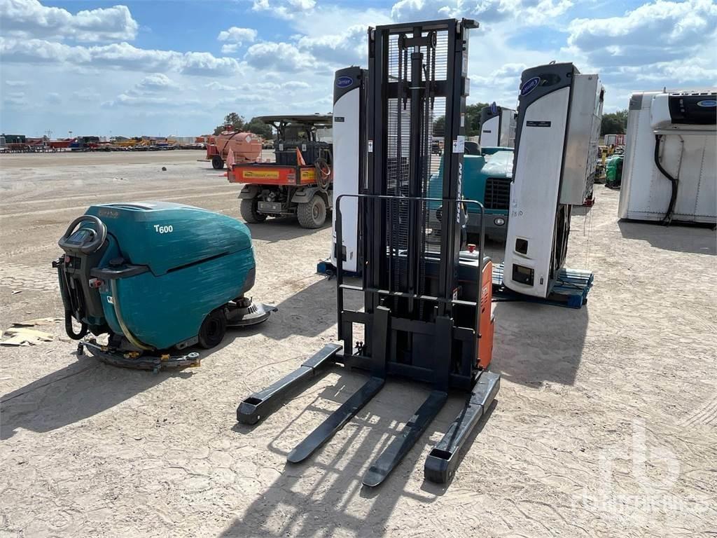 Doosan BWS17S-7 電動堆高機
