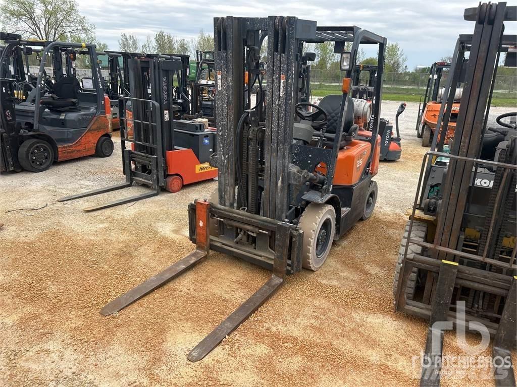 Doosan G25G 柴油卡車