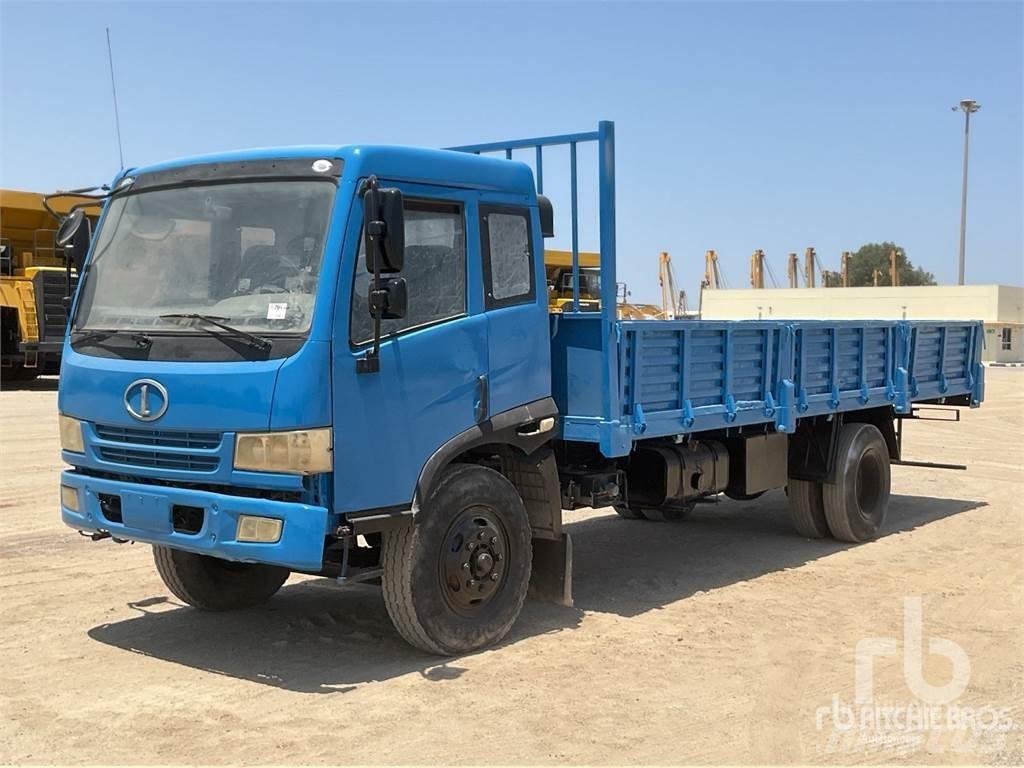 FAW 1120P9K2L3E 平板式/側卸式卡車