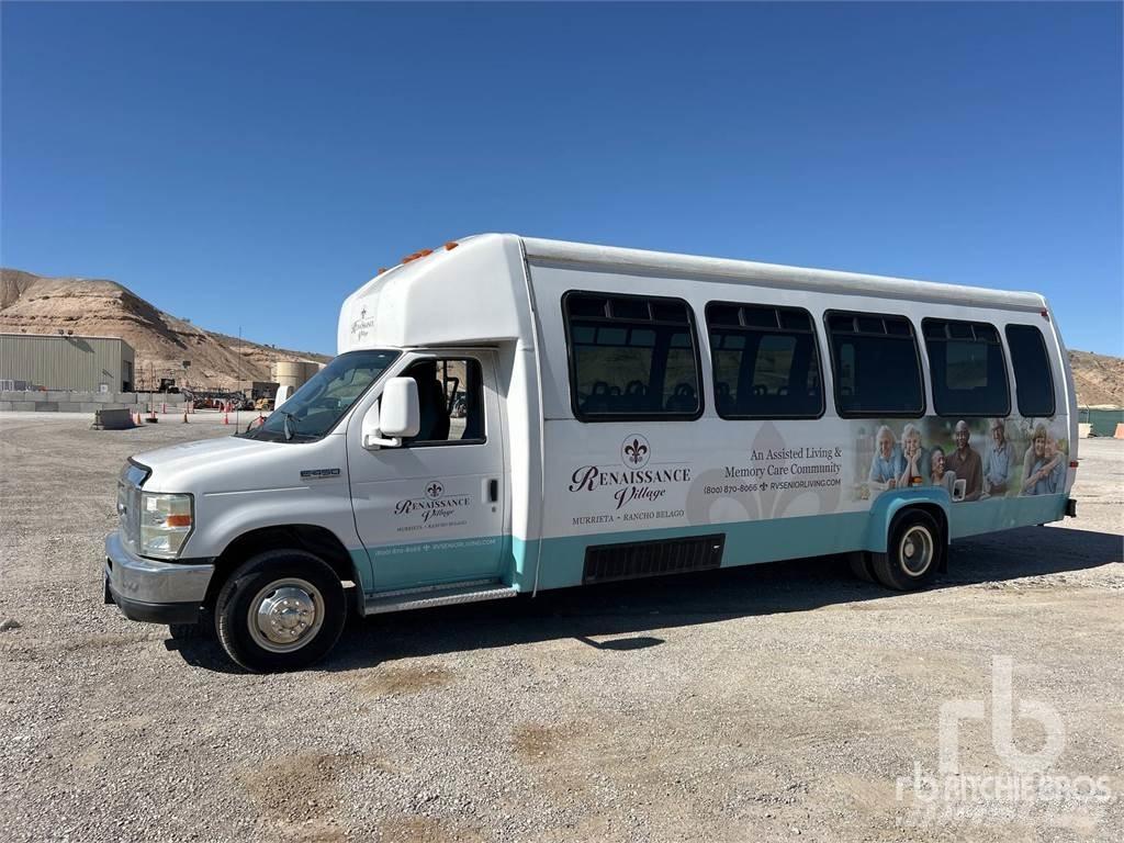 Ford E450 公路客運汽車