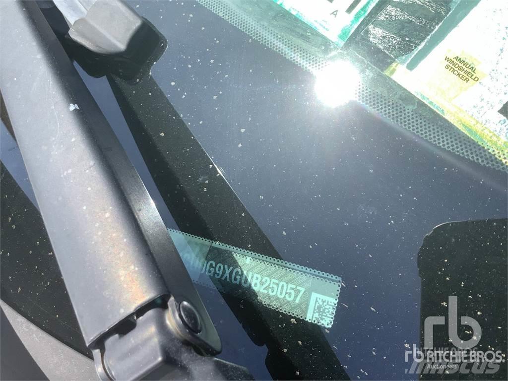 Ford ESCAPE 皮卡.傳統半斗卡車/側卸板
