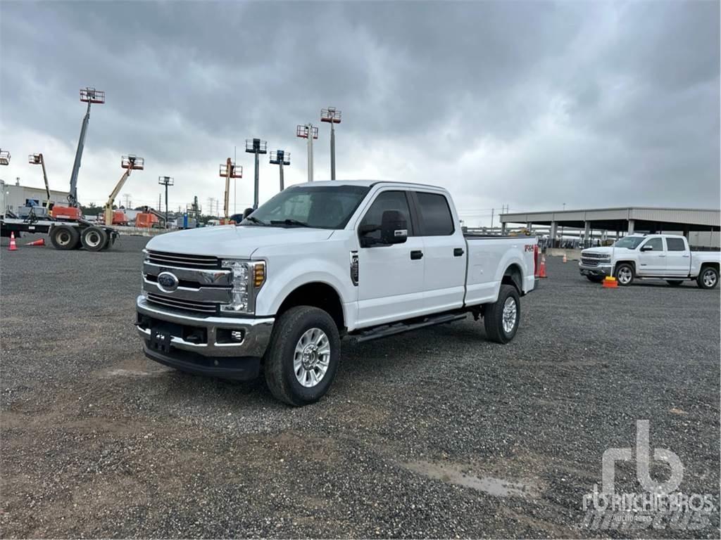 Ford F-250 皮卡.傳統半斗卡車/側卸板