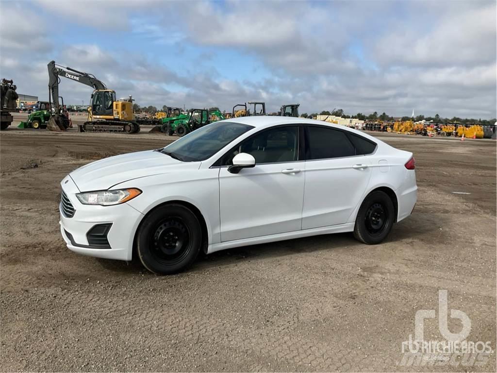 Ford FUSION 汽車