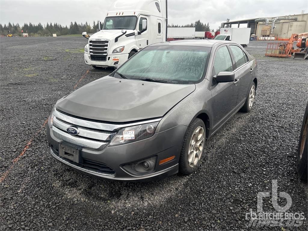 Ford FUSION 汽車