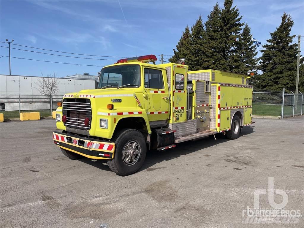 Ford LN8000F 消防車