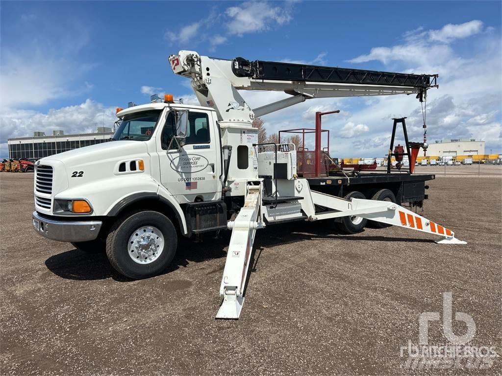 Ford LT9000 起重機卡車