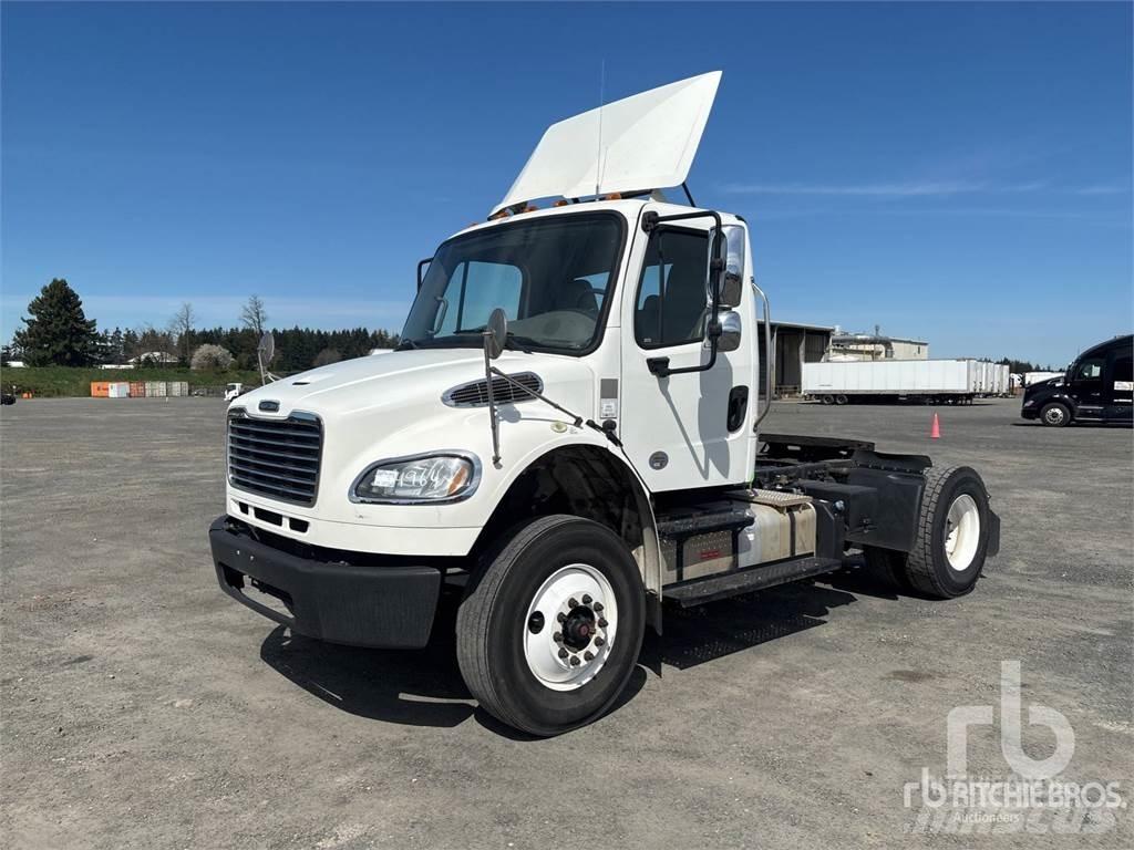 Freightliner M2 曳引機組件