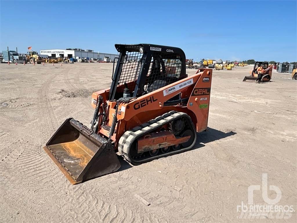 Gehl RT135 滑移轉向裝載機