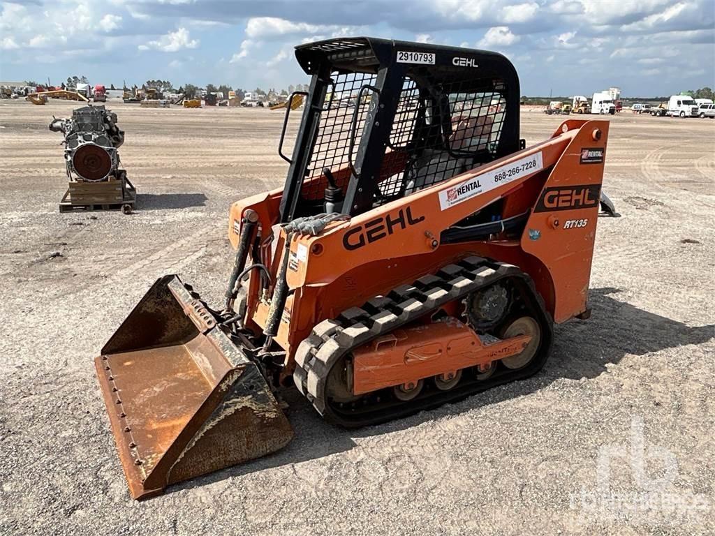 Gehl RT135 滑移轉向裝載機