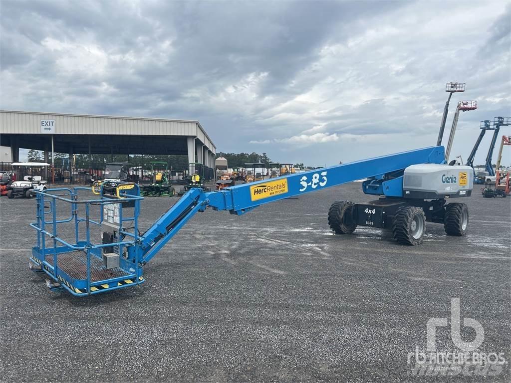 Genie S85 曲臂高空作業車